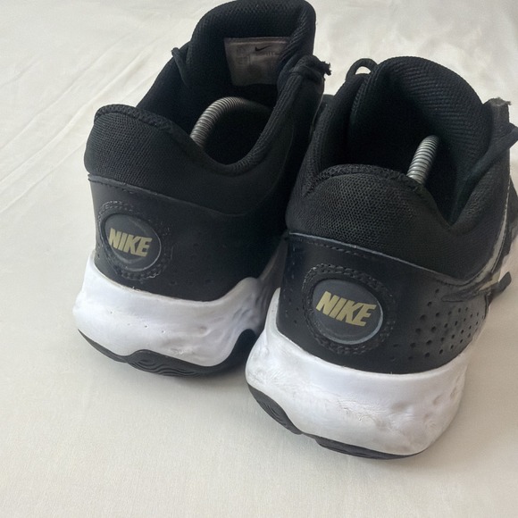 Size 11.5 Nike Fly By Mid 3 Black Metallic Gold Star Gym Shoes Casual Gently Use - Picture 4 of 16